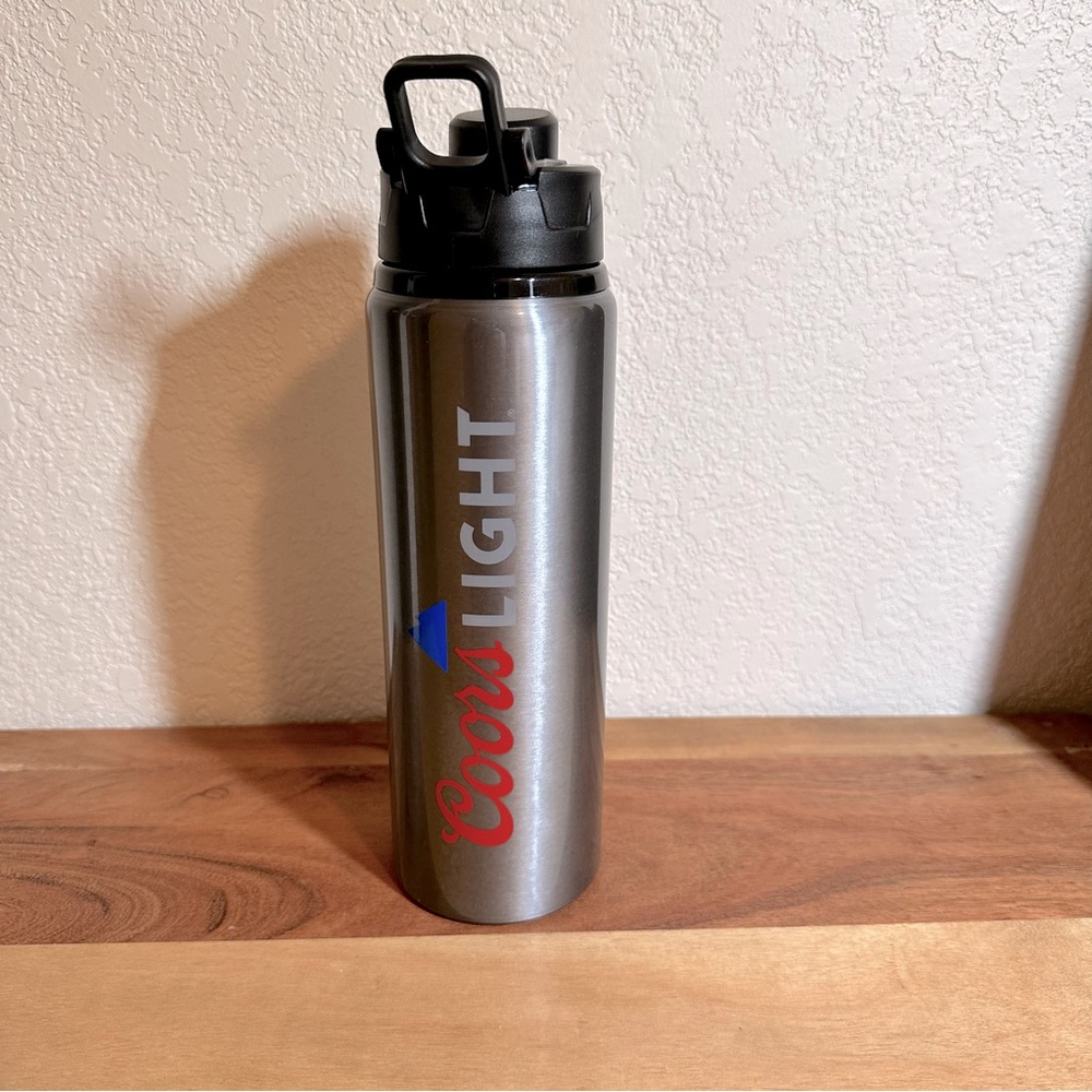 Surge H2go Metallic Silver Coors Light Water Bottle Tumbler 28oz NWT
